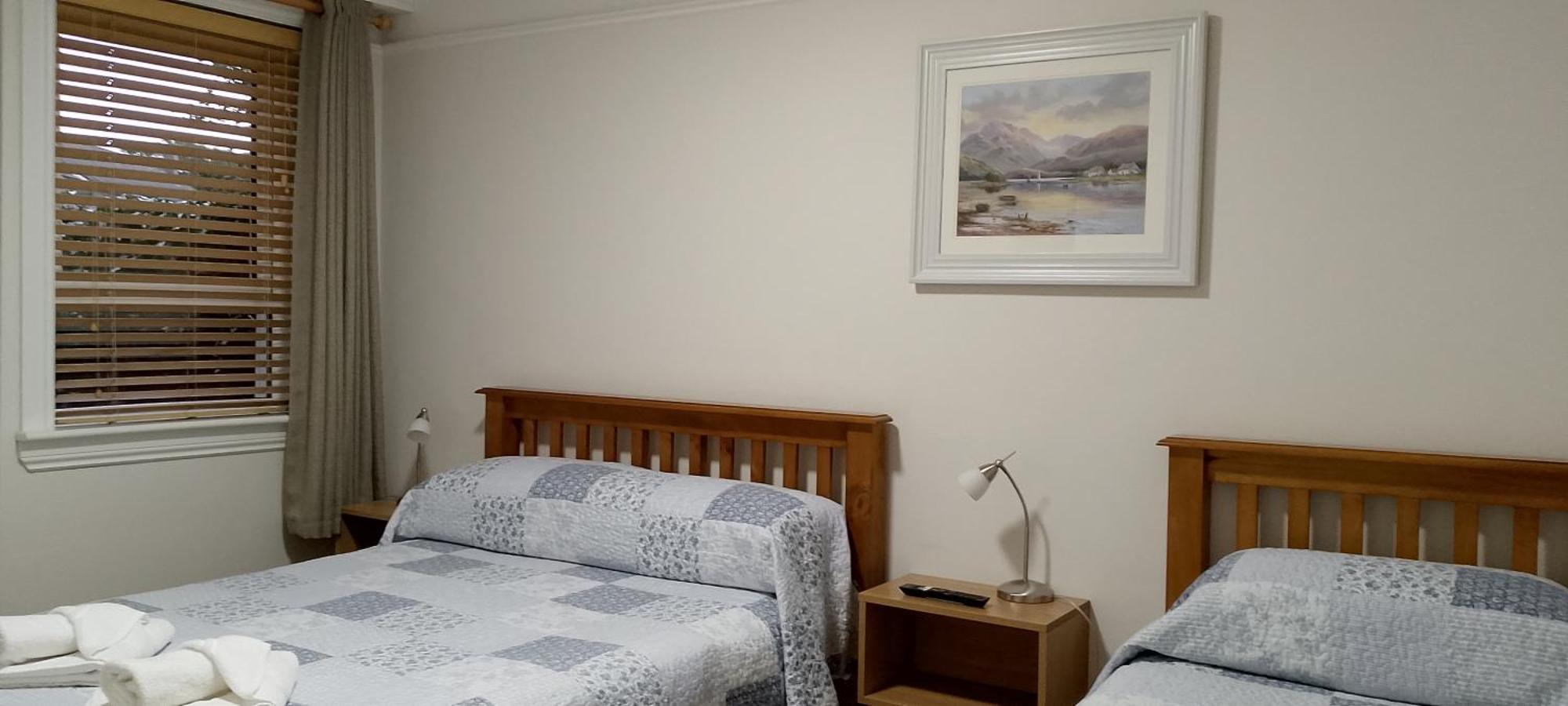 Ash Grove House Bed & Breakfast Голуей Екстериор снимка